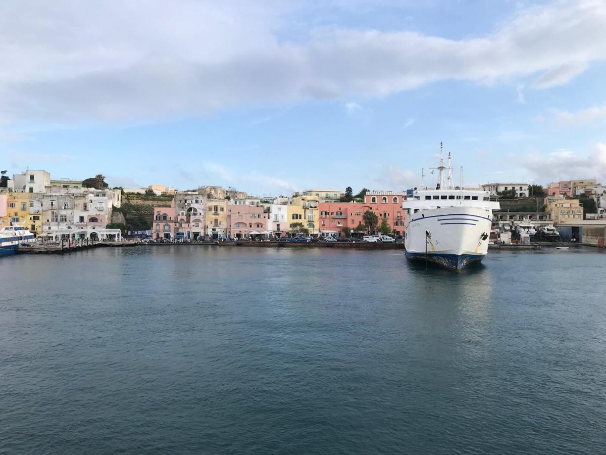 Vento Di Mare Bed & Breakfast Procida Exterior photo
